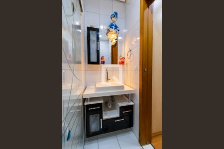 Casa à venda com 220m², 3 quartos e 3 vagasBanheiro da Suíte