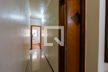 Casa à venda com 220m², 3 quartos e 3 vagasCorredor