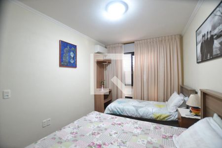 Quarto 1 de apartamento para alugar com 2 quartos, 62m² em Nonoai, Porto Alegre