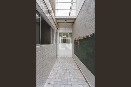 Casa para alugar com 75m², 2 quartos e sem vagaCorredor Externo