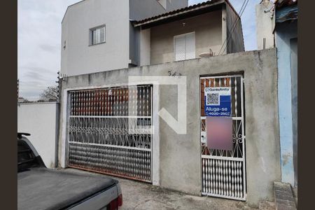 Casa para alugar com 75m², 2 quartos e sem vagaFachada