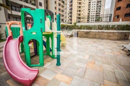 Apartamento à venda com 65m², 2 quartos e 1 vaga Apartamento à venda com 65m², 2 quartos e 1 vagaÁrea Comum - Playground