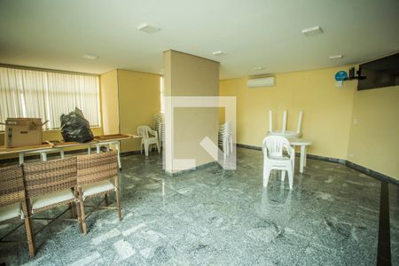 Apartamento à venda com 65m², 2 quartos e 1 vaga Apartamento à venda com 65m², 2 quartos e 1 vagaÁrea comum - Salão de festas