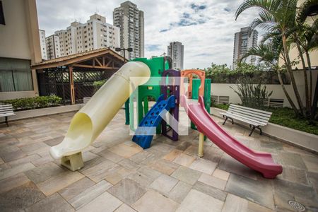 Apartamento à venda com 65m², 2 quartos e 1 vaga Apartamento à venda com 65m², 2 quartos e 1 vagaÁrea Comum - Playground