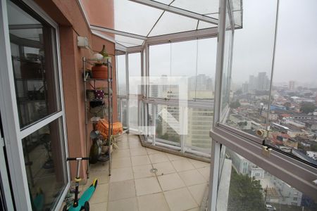 Apartamento à venda com 120m², 2 quartos e 2 vagasVaranda