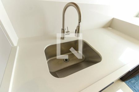 Apartamento à venda com 106m², 2 quartos e 2 vagas Apartamento à venda com 106m², 2 quartos e 2 vagasDetalhe Área de Serviço