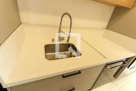 Apartamento à venda com 106m², 2 quartos e 2 vagas Apartamento à venda com 106m², 2 quartos e 2 vagasDetalhe Cozinha