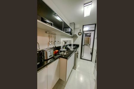 Apartamento à venda com 83m², 3 quartos e 2 vagasCozinha