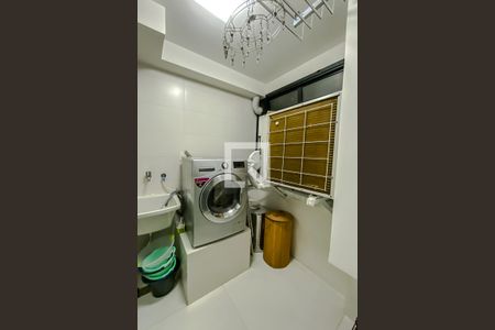 Apartamento à venda com 83m², 3 quartos e 2 vagasLavanderia