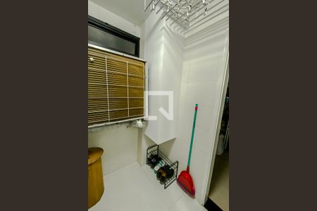 Apartamento à venda com 83m², 3 quartos e 2 vagasLavanderia