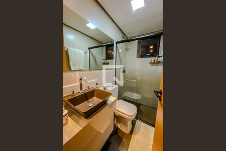 Apartamento à venda com 83m², 3 quartos e 2 vagasBanheiro da Suite