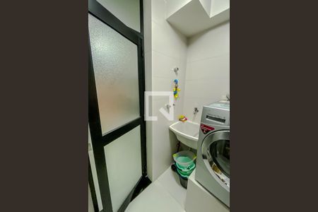 Apartamento à venda com 83m², 3 quartos e 2 vagasLavanderia