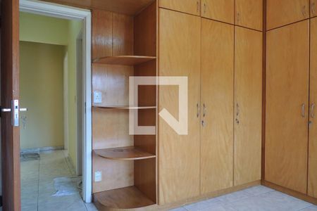 Apartamento para alugar com 83m², 3 quartos e 2 vagasQuarto 1 - Armários