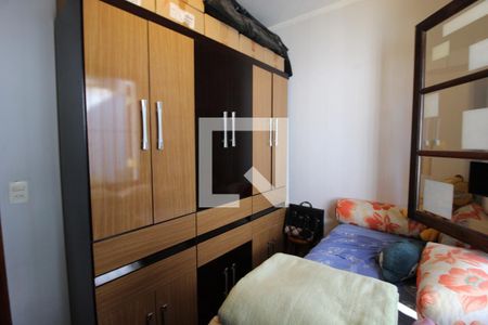 Casa à venda com 70m², 3 quartos e 2 vagasQuarto 2