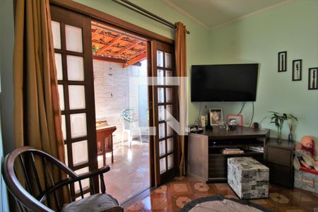 Sala de casa à venda com 3 quartos, 70m² em Capela do Socorro, São Paulo