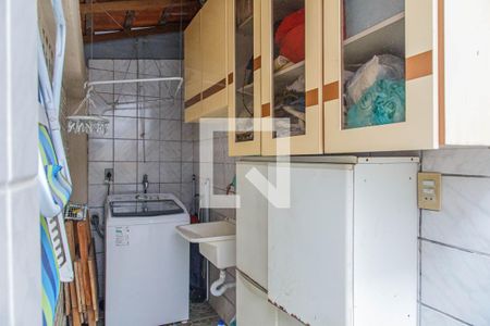 Casa à venda com 147m², 2 quartos e 4 vagas Casa à venda com 147m², 2 quartos e 4 vagasÁrea de Serviço