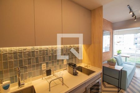 Cozinha de apartamento para alugar com 1 quarto, 35m² em Brooklin Paulista, São Paulo