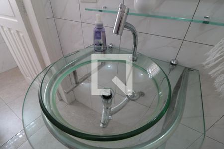 Lavabo- pia de casa à venda com 3 quartos, 220m² em Vila Diva (zona Leste), São Paulo