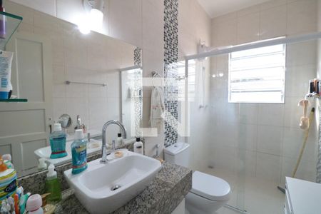 Casa à venda com 220m², 3 quartos e 2 vagasBanheiro Social