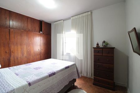 Casa à venda com 220m², 3 quartos e 2 vagasQuarto 3