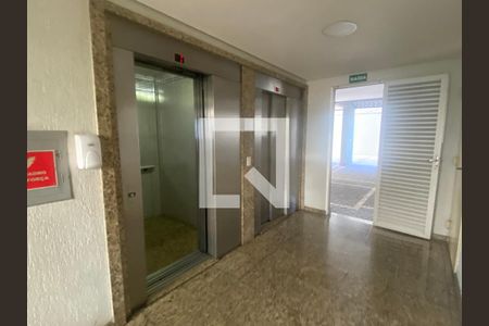 Apartamento à venda com 72m², 3 quartos e 1 vagaÁrea comum