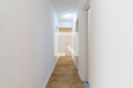 Corredor de apartamento para alugar com 3 quartos, 83m² em Liberdade, São Paulo