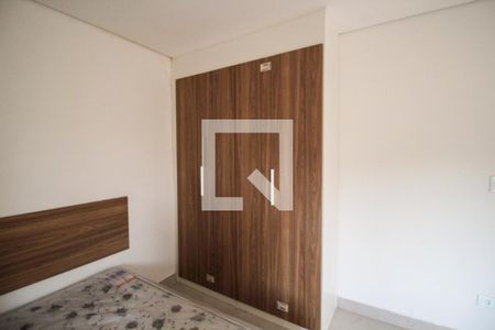 Guarda Roupas de apartamento para alugar com 1 quarto, 30m² em Vila Doutor Eiras, São Paulo