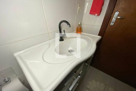 Casa à venda com 81m², 2 quartos e 1 vagaPia do Banheiro