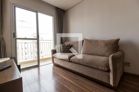 Sala de TV de apartamento para alugar com 3 quartos, 68m² em Jardim Tupanci, Barueri