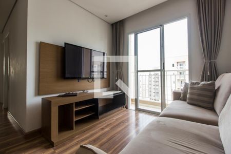 Sala de TV de apartamento para alugar com 3 quartos, 68m² em Jardim Tupanci, Barueri