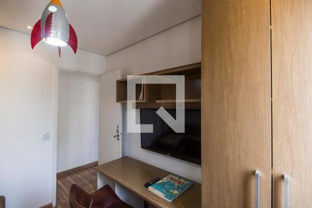 Quarto 3 de apartamento para alugar com 3 quartos, 68m² em Jardim Tupanci, Barueri