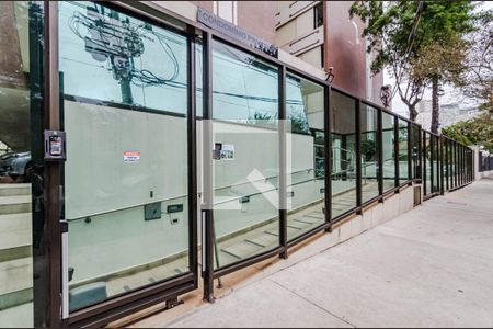 Apartamento para alugar com 65m², 2 quartos e sem vagaFachada