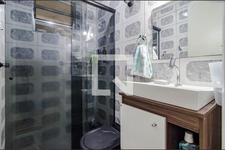 Apartamento para alugar com 65m², 2 quartos e sem vagaBanheiro