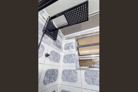 Apartamento para alugar com 65m², 2 quartos e sem vagaBanheiro