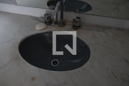 Apartamento à venda com 105m², 3 quartos e 2 vagasBanheiro