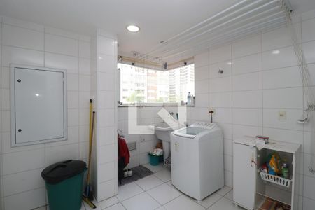 Apartamento à venda com 135m², 4 quartos e 3 vagasÁrea de Serviço