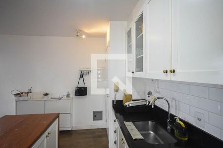 Apartamento para alugar com 104m², 3 quartos e 2 vagas Apartamento para alugar com 104m², 3 quartos e 2 vagasCozinha