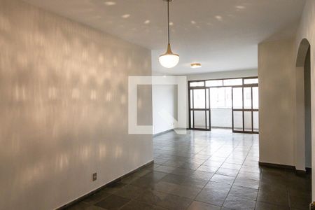 Sala de apartamento para alugar com 3 quartos, 150m² em Centro, Ribeirão Preto