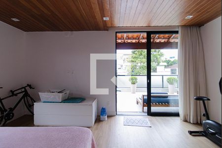 Casa à venda com 349m², 3 quartos e 2 vagasQuarto 4