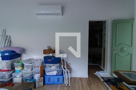 Casa à venda com 349m², 3 quartos e 2 vagasQuarto 3