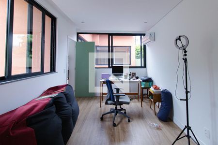 Casa à venda com 349m², 3 quartos e 2 vagasEscritório 1