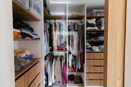 Casa à venda com 349m², 3 quartos e 2 vagasCloset Quarto 4