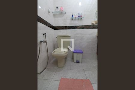 Apartamento à venda com 210m², 3 quartos e 2 vagasBanheiro da Suíte 1