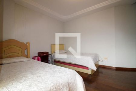 Apartamento à venda com 210m², 3 quartos e 2 vagasSuíte 2