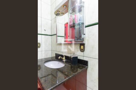 Casa à venda com 180m², 3 quartos e 2 vagasBanheiro da Suíte 1