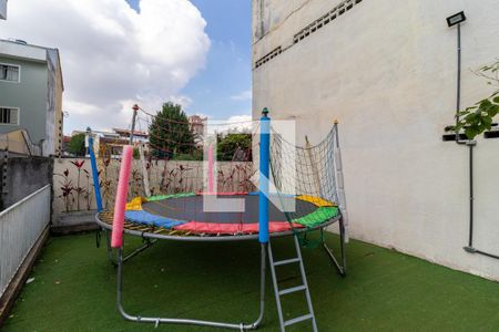 Apartamento para alugar com 136m², 3 quartos e 3 vagas Apartamento para alugar com 136m², 3 quartos e 3 vagasÁrea Comum - Playground