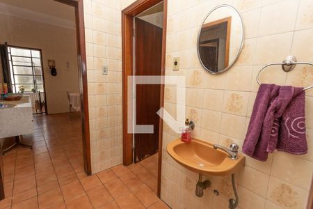 Banheiro de casa à venda com 5 quartos, 480m² em Piraporinha, Diadema