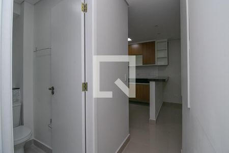 Corredor de kitnet/studio para alugar com 1 quarto, 37m² em Brás, São Paulo
