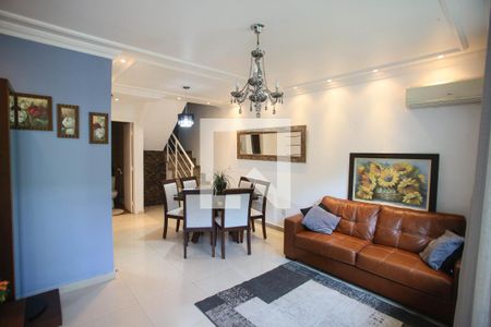 Sala de casa de condomínio à venda com 3 quartos, 185m² em Pechincha, Rio de Janeiro