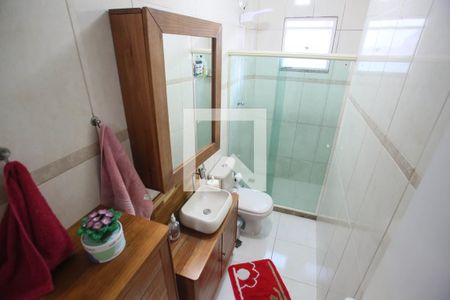 Casa de condomínio à venda com 185m², 3 quartos e 2 vagasBanheiro da Suíte